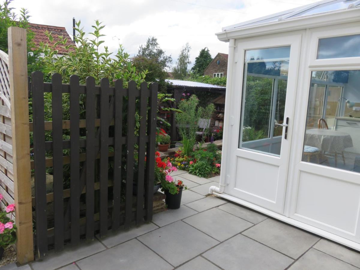 Little Orchard Apartment Pont Yates Exterior foto
